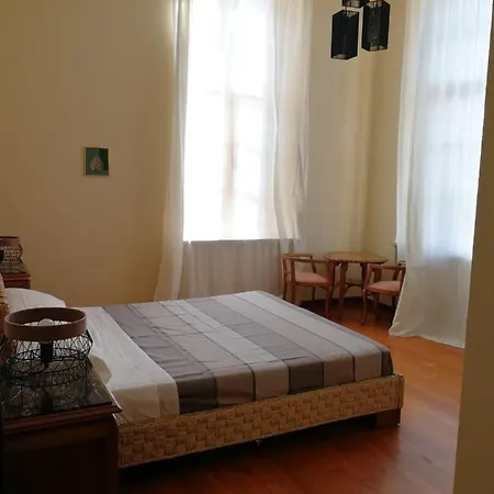 Dimora Castello Dei Conti Bed and Breakfast *
