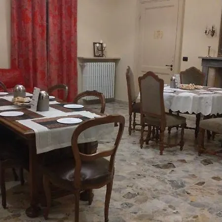 Dimora Castello Dei Conti Bed and Breakfast Trinità